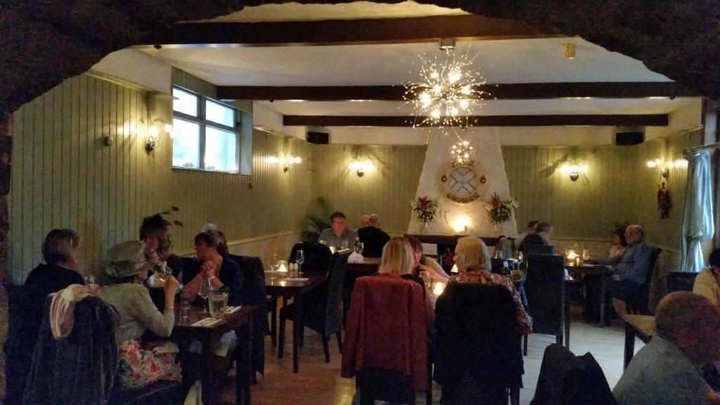 Cedar Inn Edynburg Zewnętrze zdjęcie